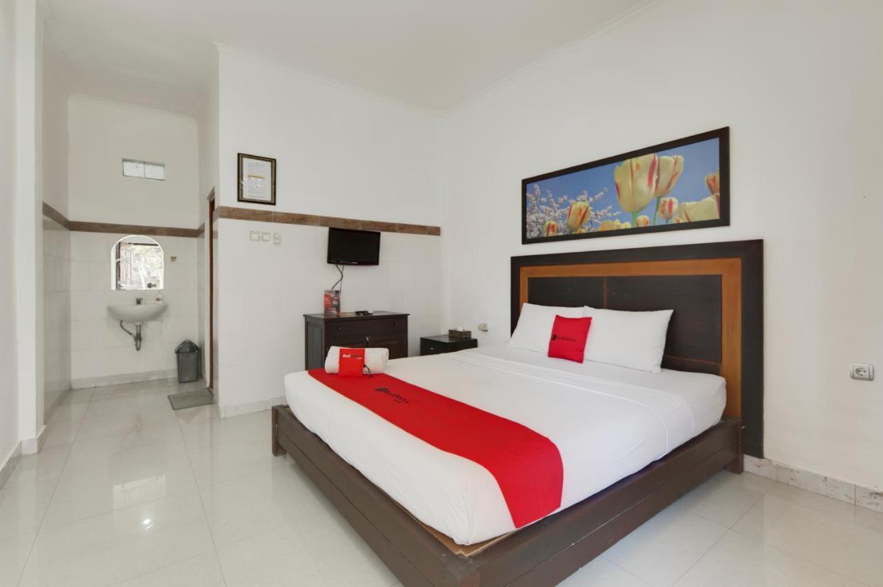 Reddoorz Near Stadion Kompyang Sujana Bali Dempassar Exterior foto