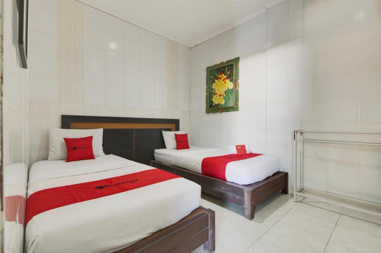 Reddoorz Near Stadion Kompyang Sujana Bali Dempassar Exterior foto